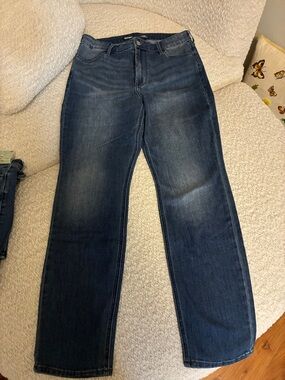 Old Navy Dark Blue Women’s High-Rise WOW Straight-Leg Jeans
